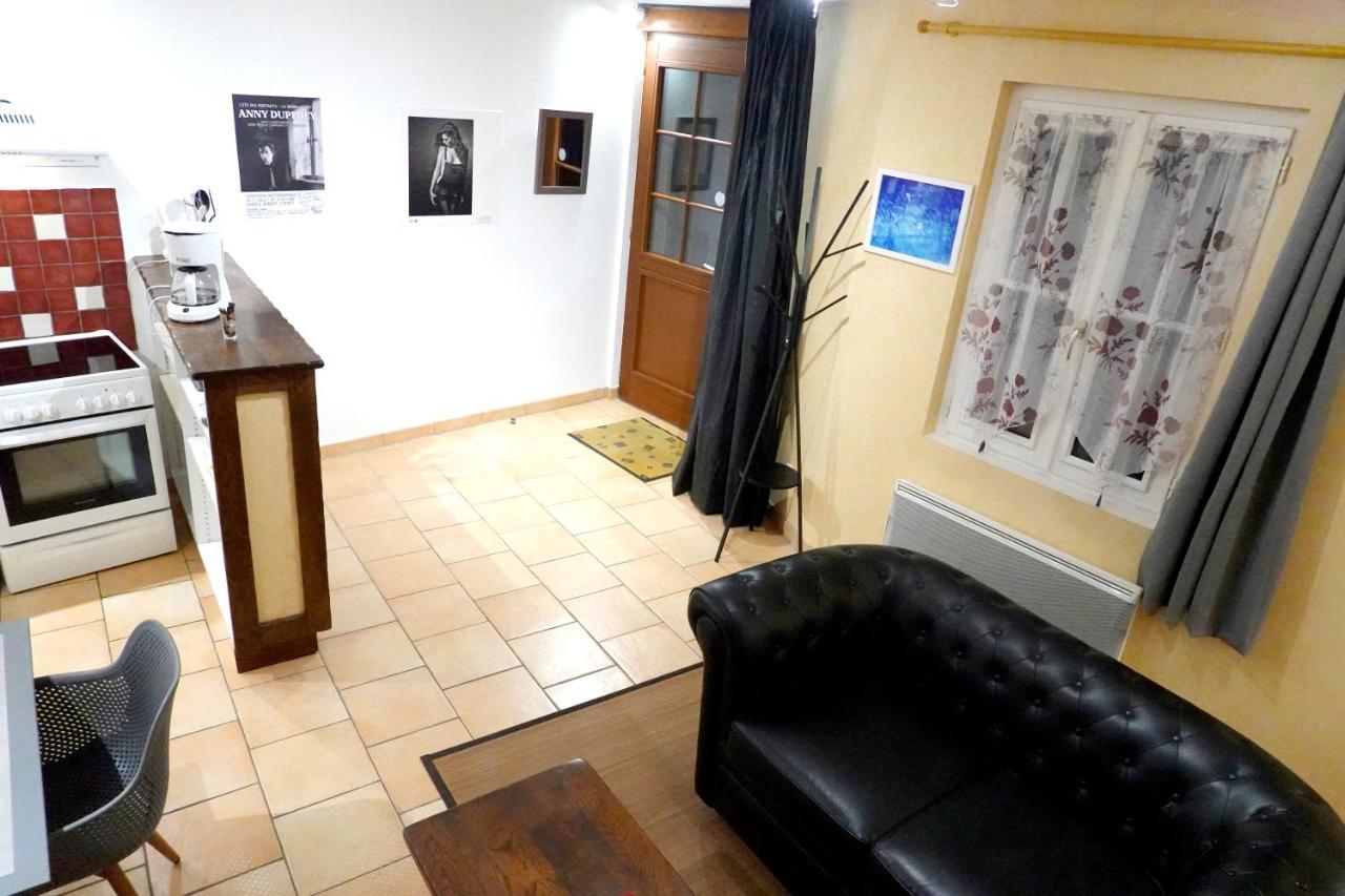 Appart' De La Collegiale بوربون-لانسي المظهر الخارجي الصورة